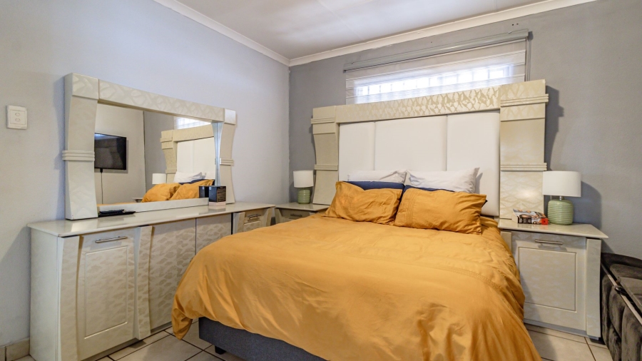 3 Bedroom Property for Sale in Albertsdal Gauteng