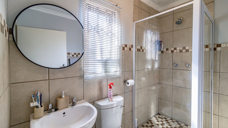 3 Bedroom Property for Sale in Albertsdal Gauteng