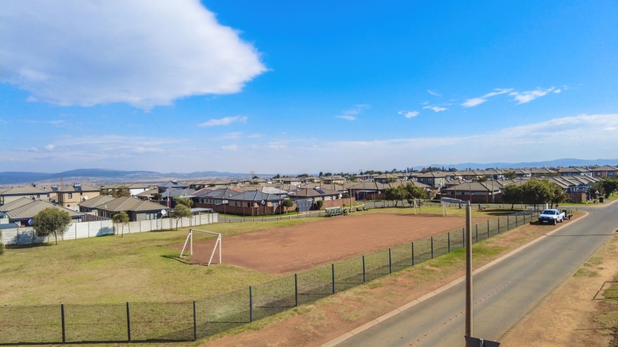 3 Bedroom Property for Sale in Albertsdal Gauteng