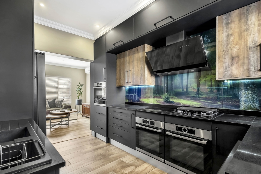 3 Bedroom Property for Sale in Linden Gauteng