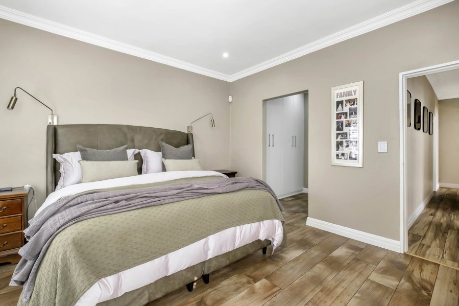 3 Bedroom Property for Sale in Linden Gauteng