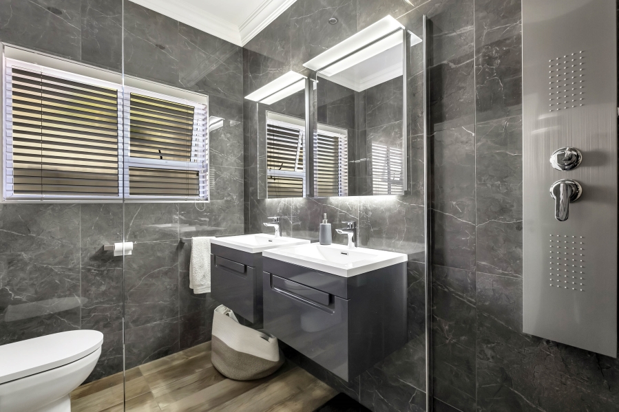 3 Bedroom Property for Sale in Linden Gauteng