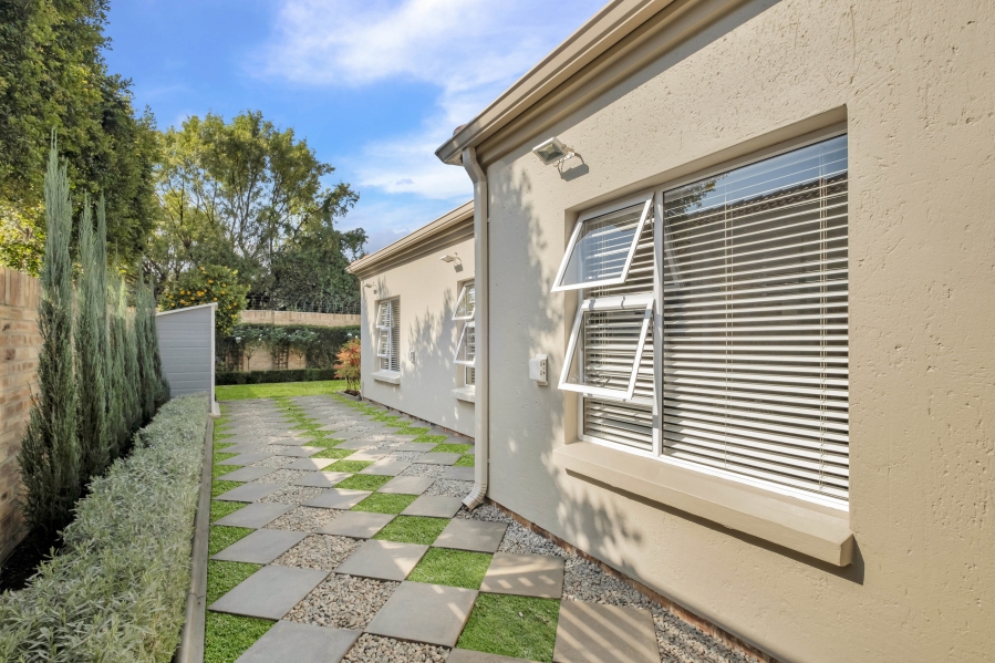 3 Bedroom Property for Sale in Linden Gauteng