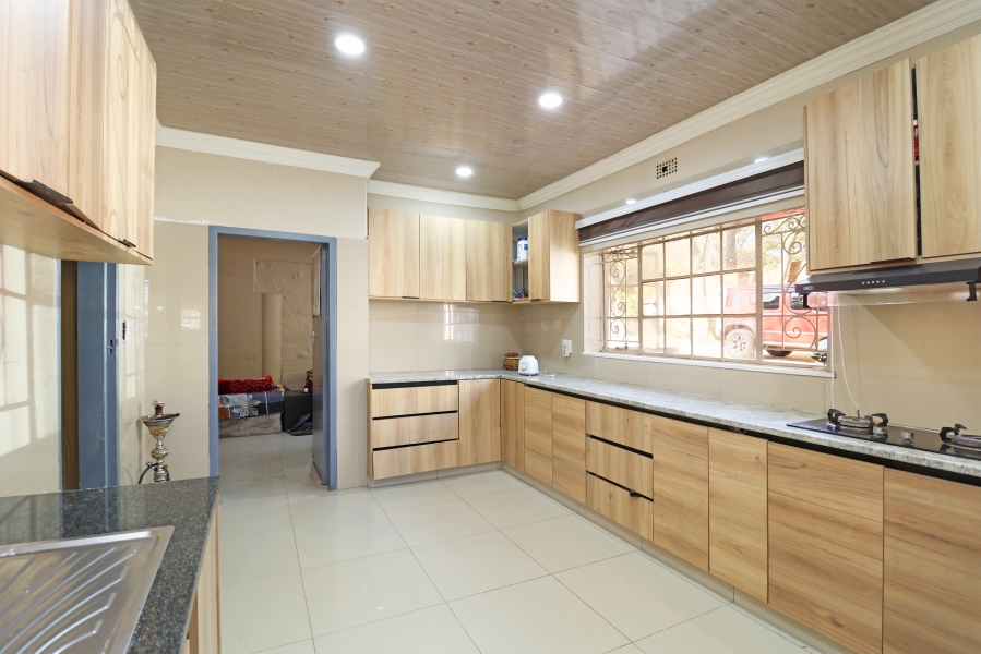 5 Bedroom Property for Sale in Dunsevern Gauteng