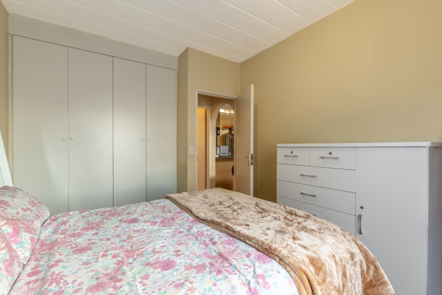 1 Bedroom Property for Sale in Paulshof Gauteng
