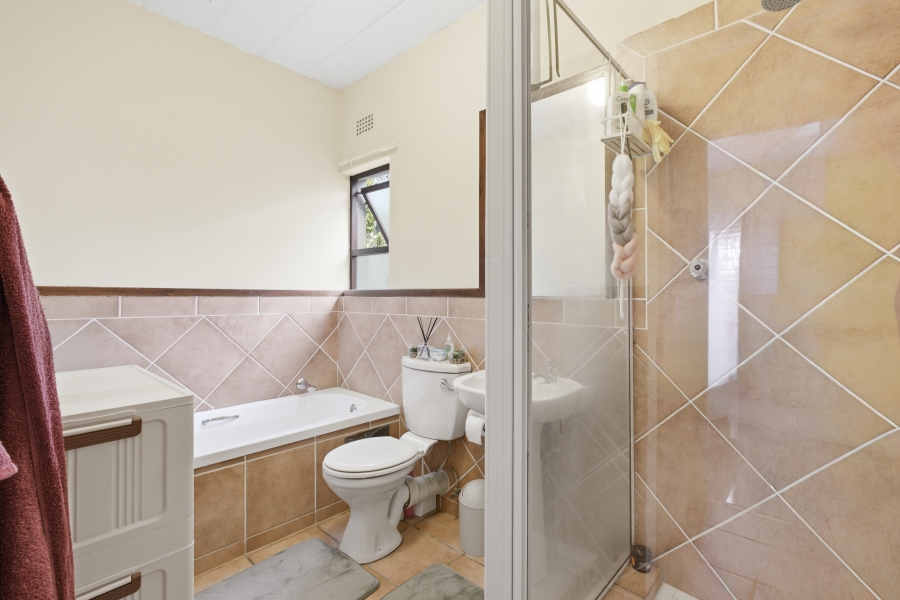 1 Bedroom Property for Sale in Paulshof Gauteng
