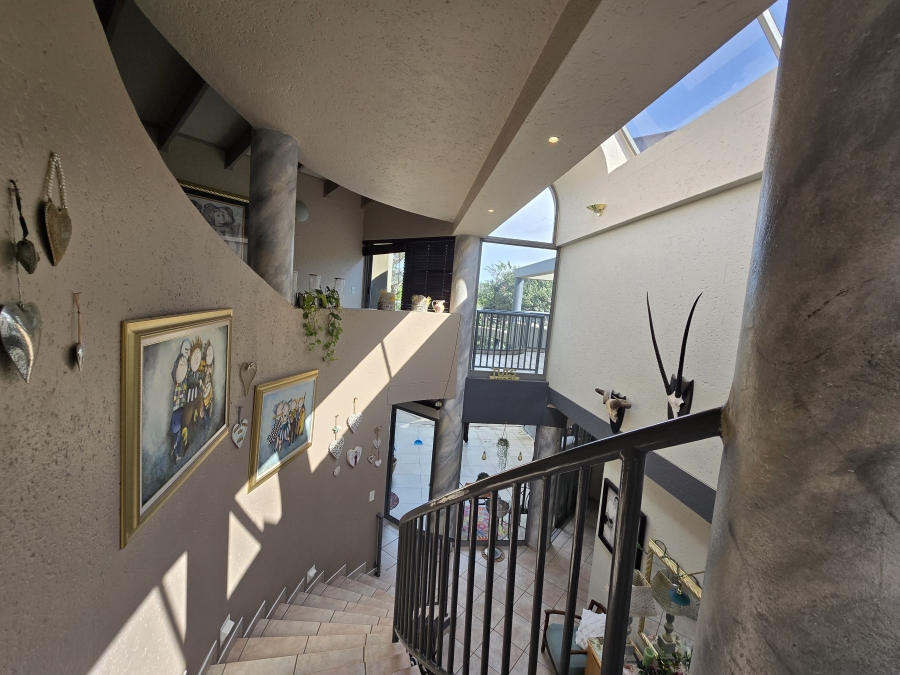 5 Bedroom Property for Sale in Meyersdal Gauteng