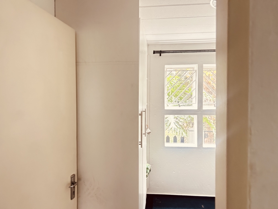 To Let 3 Bedroom Property for Rent in Magaliessig Gauteng