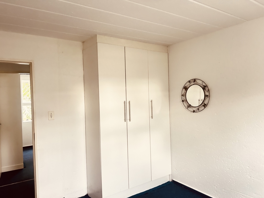 To Let 3 Bedroom Property for Rent in Magaliessig Gauteng