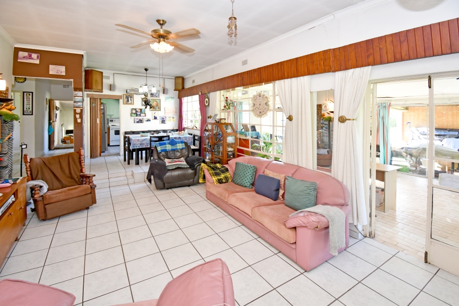 5 Bedroom Property for Sale in Bellairspark Gauteng