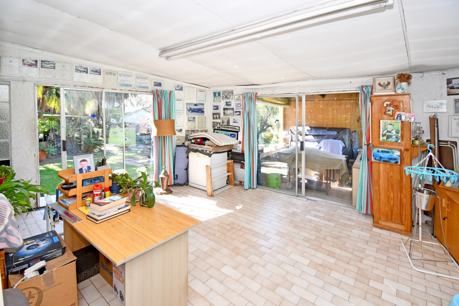5 Bedroom Property for Sale in Bellairspark Gauteng