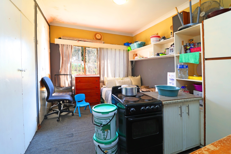 9 Bedroom Property for Sale in Kew Gauteng