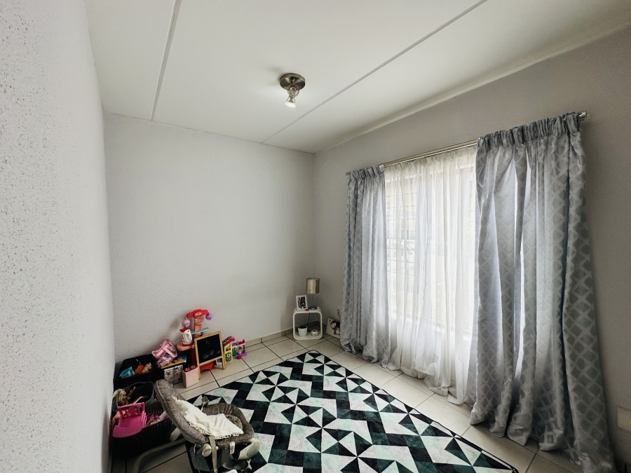 2 Bedroom Property for Sale in Albemarle Gauteng