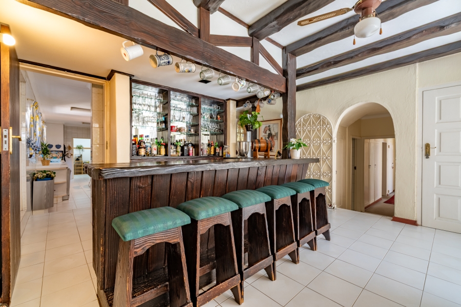5 Bedroom Property for Sale in Bryanston Gauteng