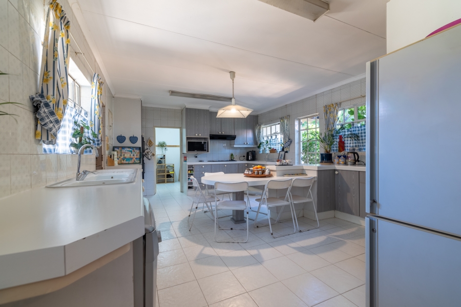 5 Bedroom Property for Sale in Bryanston Gauteng