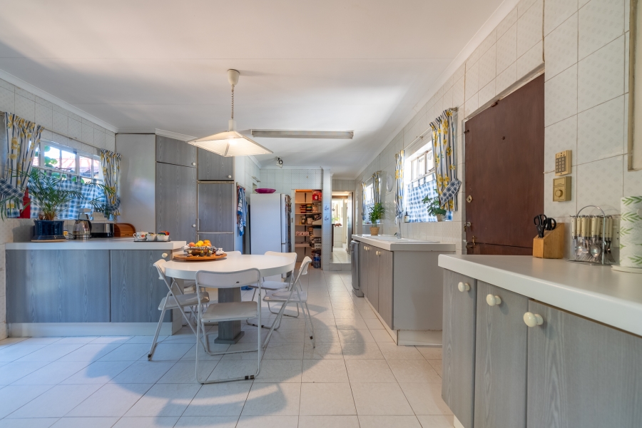 5 Bedroom Property for Sale in Bryanston Gauteng