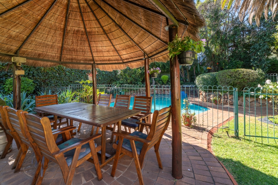 5 Bedroom Property for Sale in Bryanston Gauteng