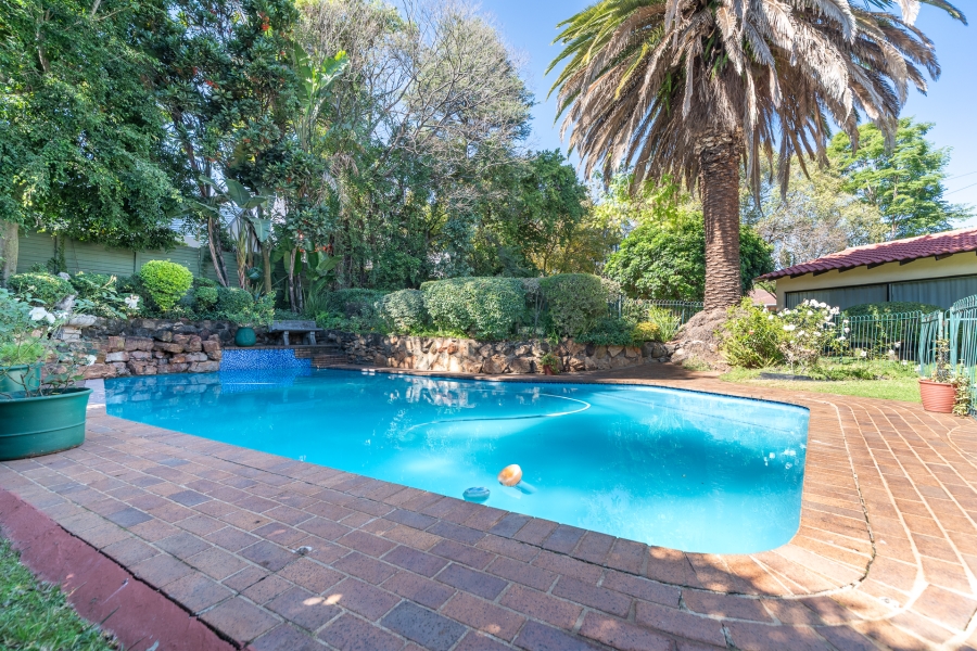 5 Bedroom Property for Sale in Bryanston Gauteng