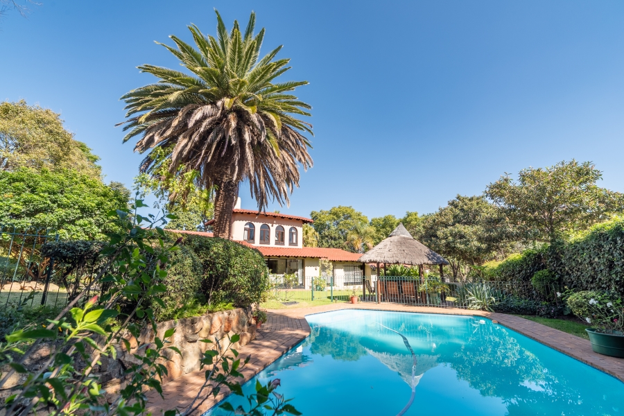 5 Bedroom Property for Sale in Bryanston Gauteng