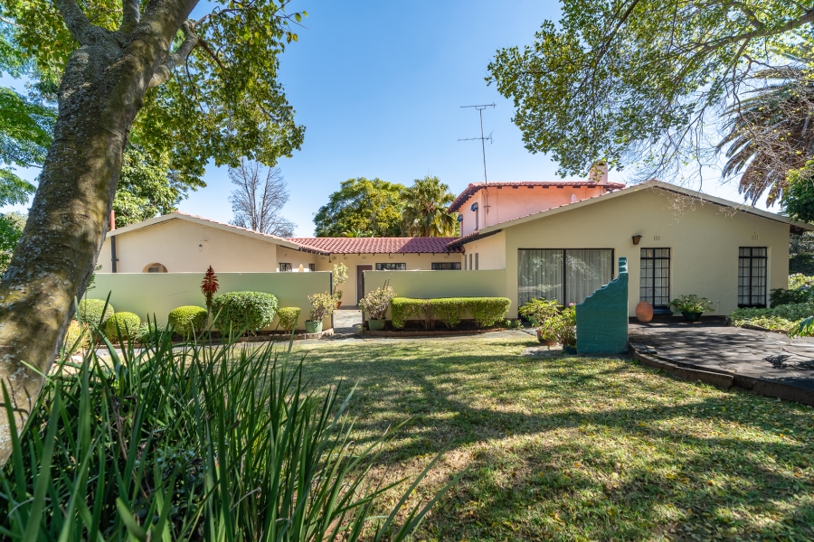 5 Bedroom Property for Sale in Bryanston Gauteng