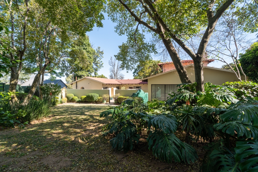 5 Bedroom Property for Sale in Bryanston Gauteng