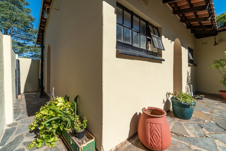 5 Bedroom Property for Sale in Bryanston Gauteng