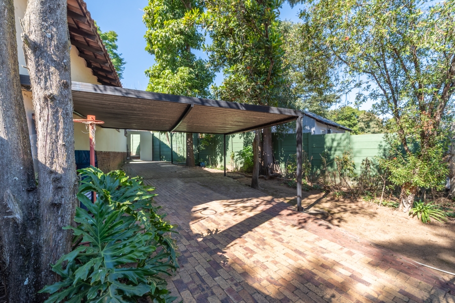 5 Bedroom Property for Sale in Bryanston Gauteng