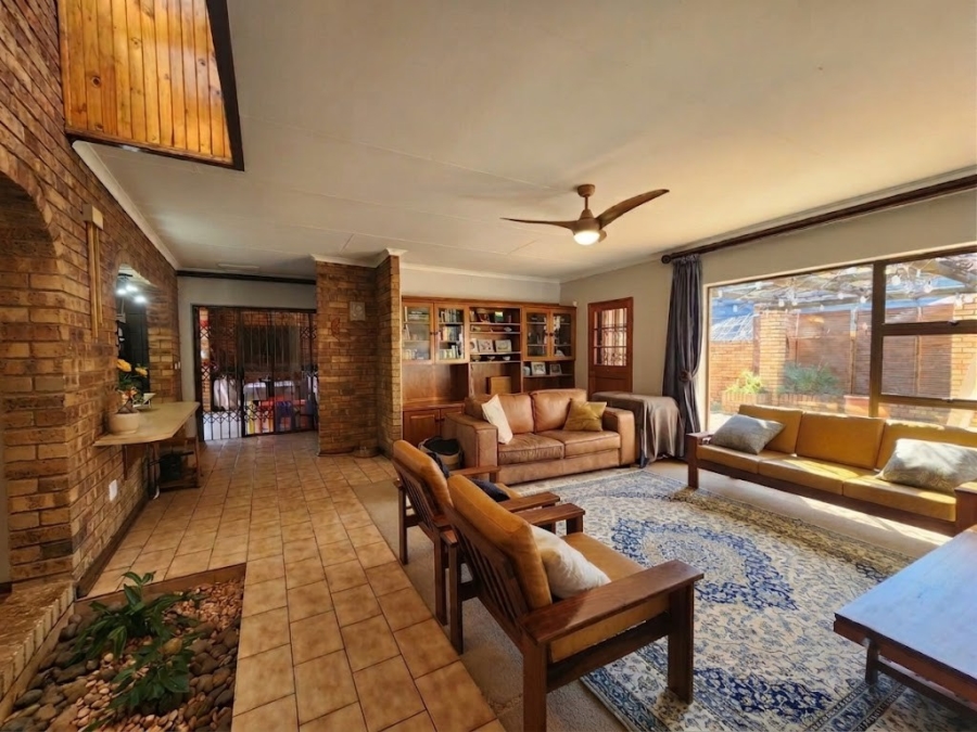 5 Bedroom Property for Sale in Vanderbijlpark SE Gauteng
