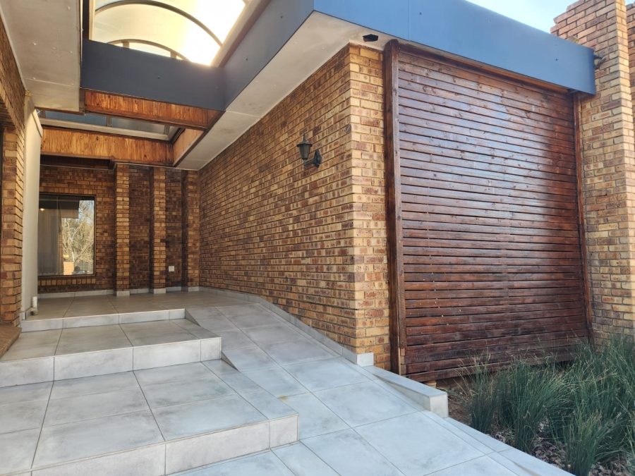 5 Bedroom Property for Sale in Vanderbijlpark SE Gauteng