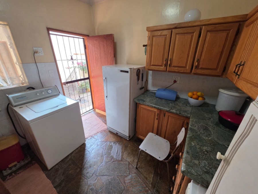 5 Bedroom Property for Sale in Annlin Gauteng