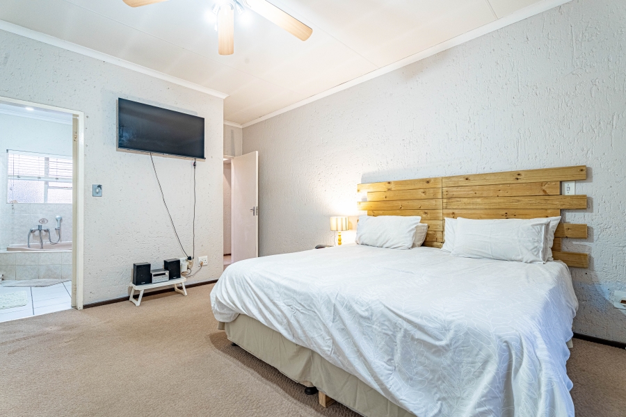 3 Bedroom Property for Sale in Fourways Gauteng