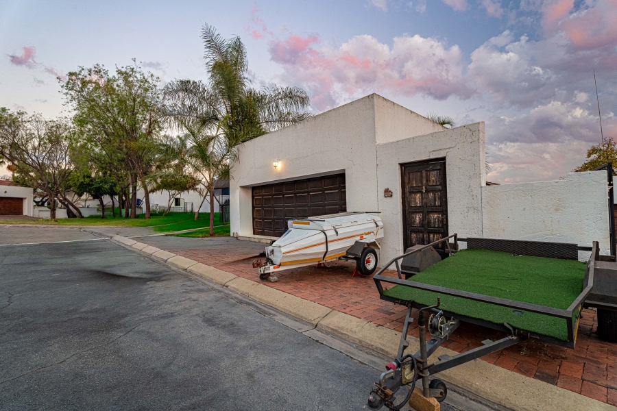 3 Bedroom Property for Sale in Fourways Gauteng