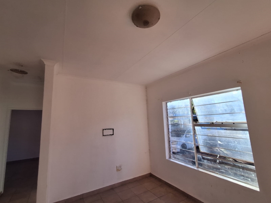 2 Bedroom Property for Sale in Greenhills Gauteng
