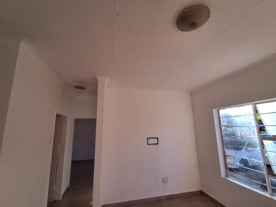 2 Bedroom Property for Sale in Greenhills Gauteng
