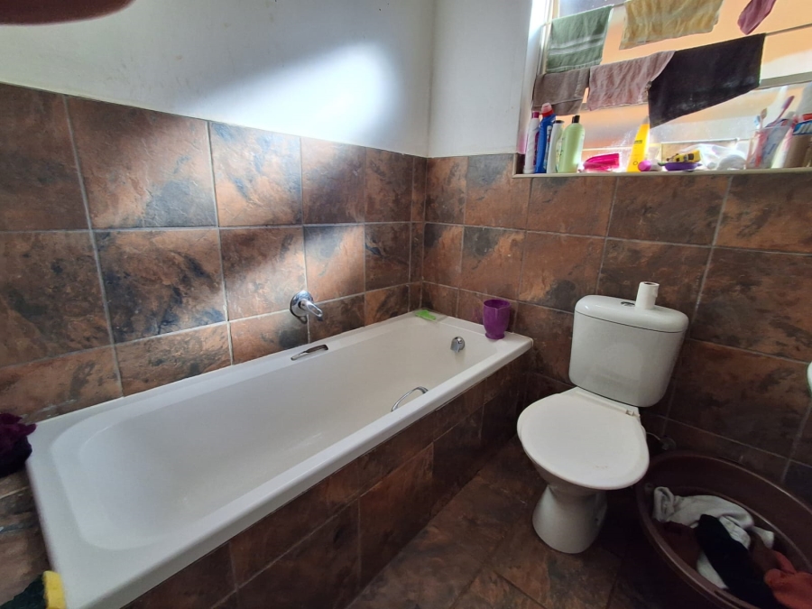 3 Bedroom Property for Sale in Greenhills Gauteng