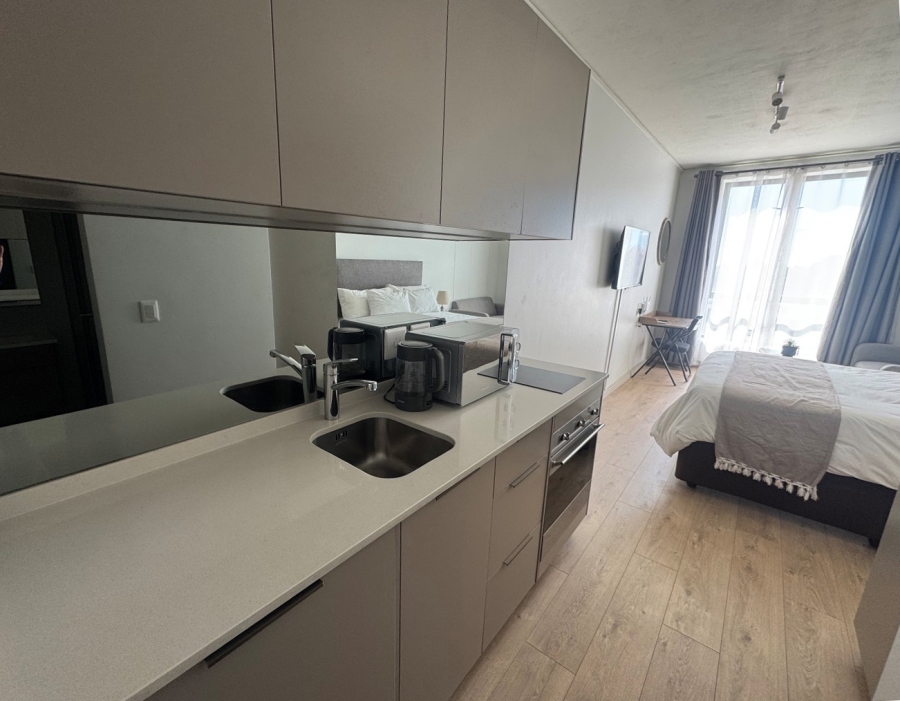 To Let 1 Bedroom Property for Rent in Rosebank Gauteng
