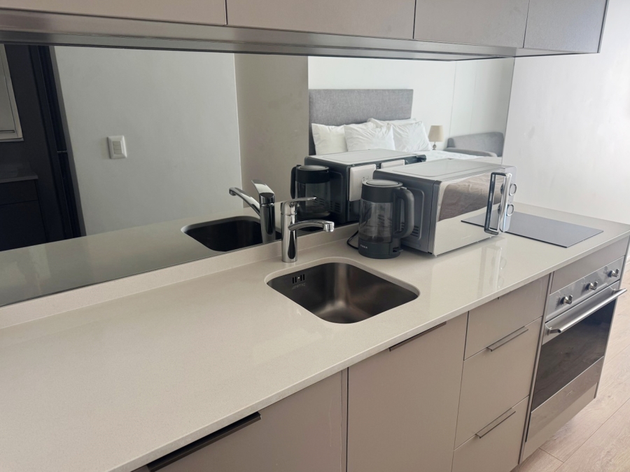 To Let 1 Bedroom Property for Rent in Rosebank Gauteng