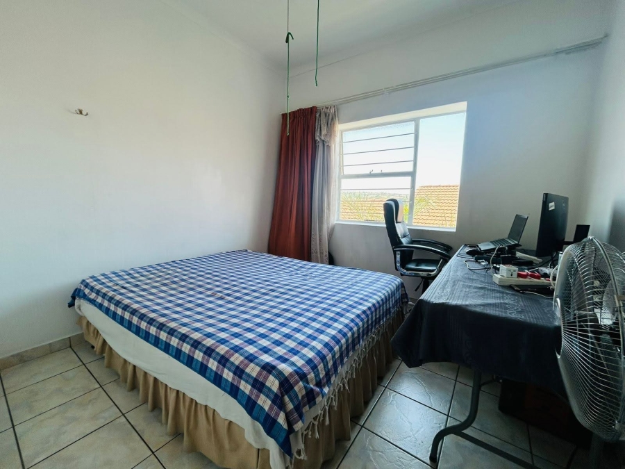 2 Bedroom Property for Sale in Vorna Valley Gauteng