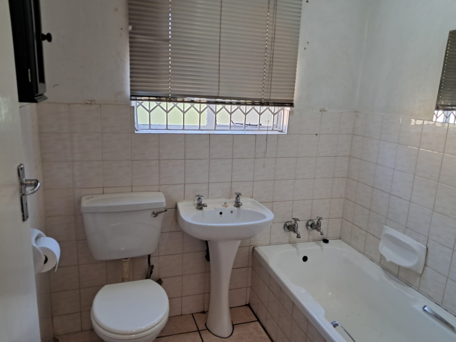 4 Bedroom Property for Sale in Randpoort Gauteng