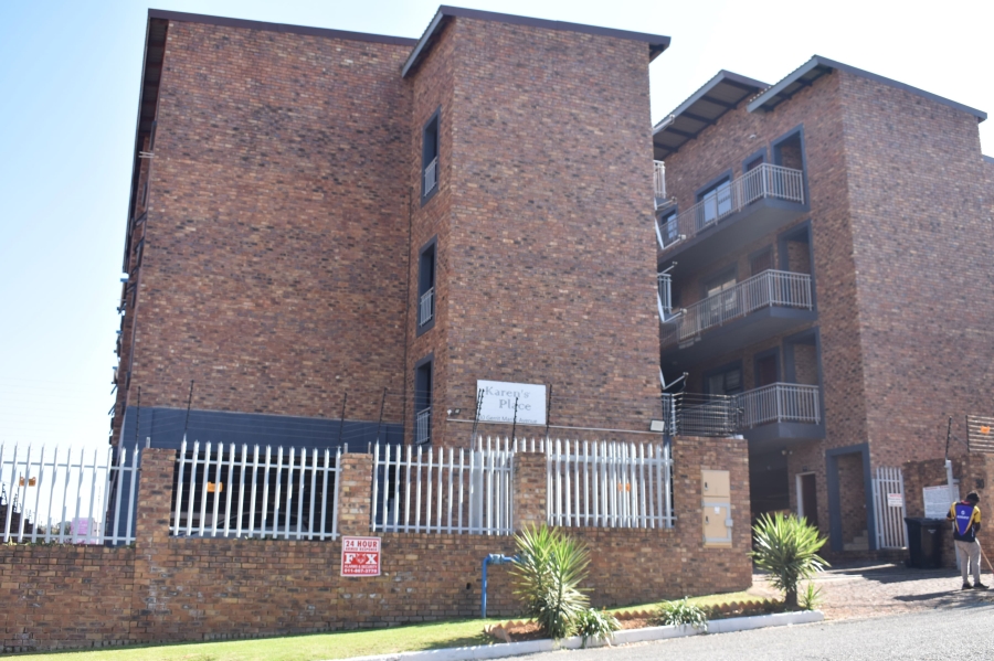 2 Bedroom Property for Sale in Alberante Gauteng