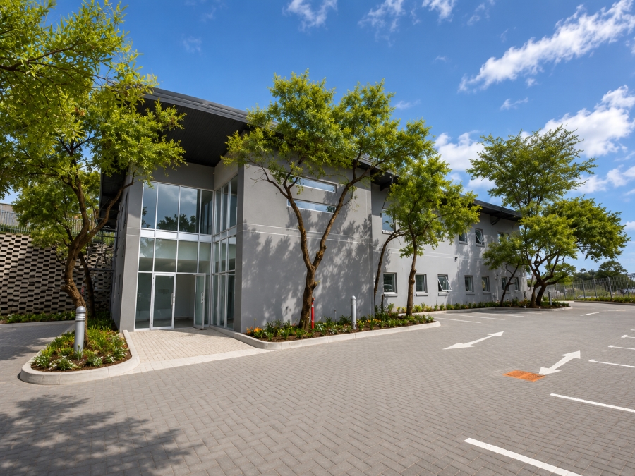 To Let Commercial Property for Rent in Randjespark Gauteng