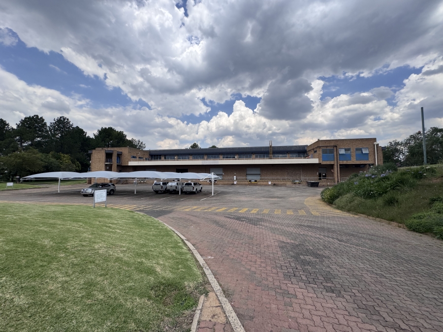 To Let Commercial Property for Rent in Randjespark Gauteng