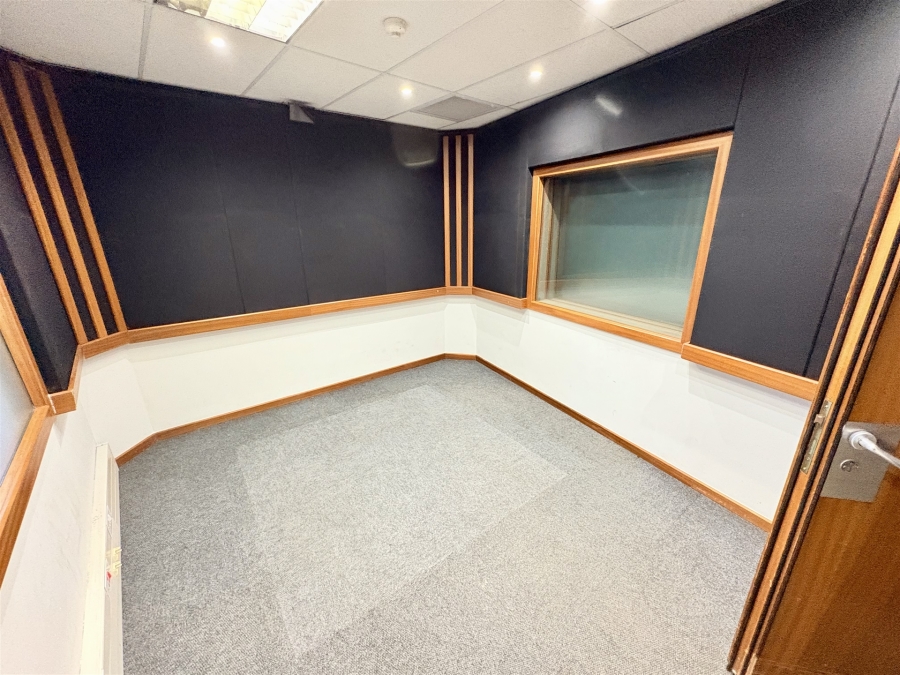 To Let Commercial Property for Rent in Bedfordview Gauteng