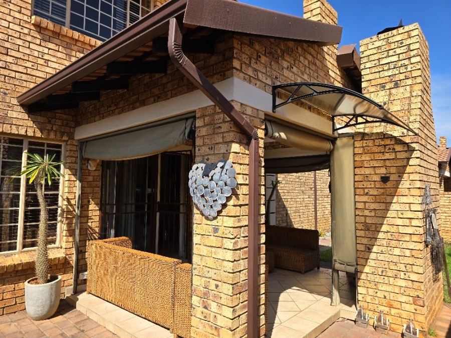 3 Bedroom Property for Sale in Sinoville Gauteng