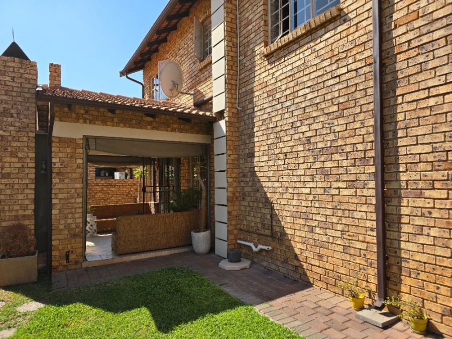 3 Bedroom Property for Sale in Sinoville Gauteng