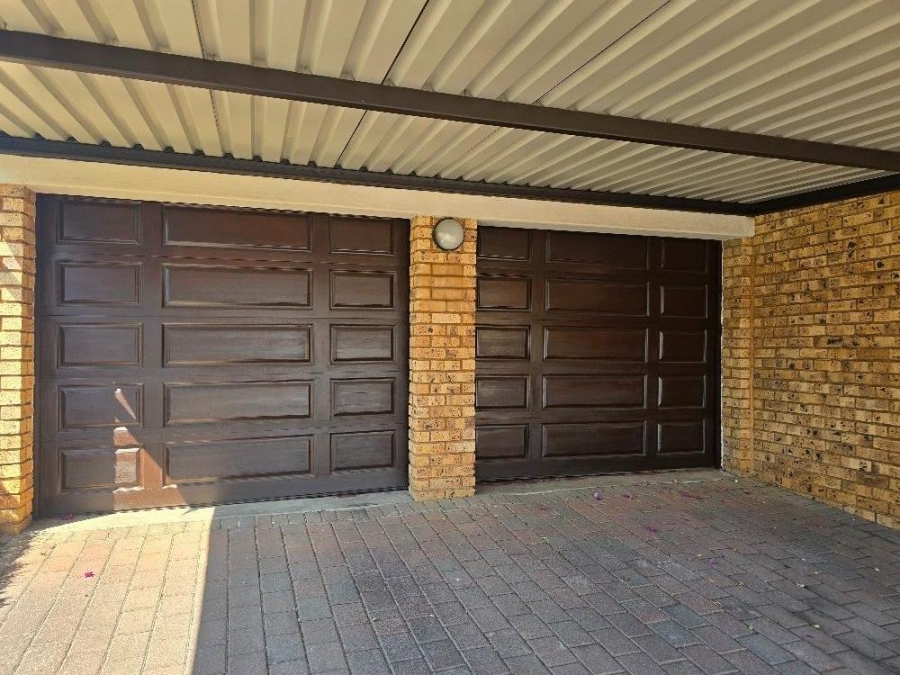 3 Bedroom Property for Sale in Sinoville Gauteng