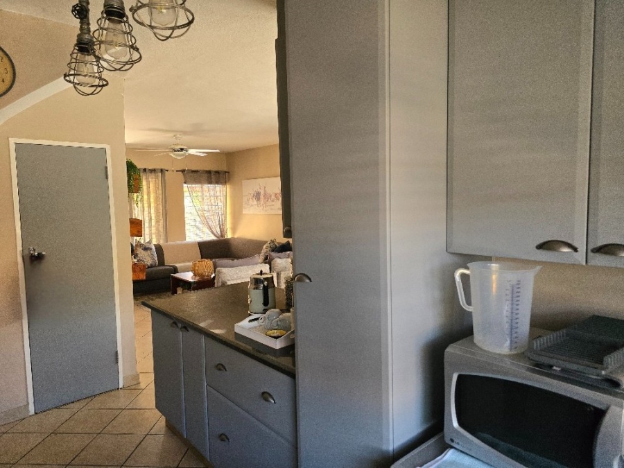 3 Bedroom Property for Sale in Sinoville Gauteng