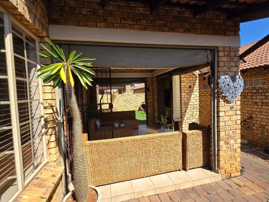 3 Bedroom Property for Sale in Sinoville Gauteng