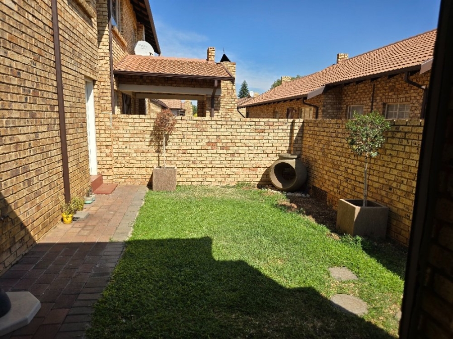 3 Bedroom Property for Sale in Sinoville Gauteng