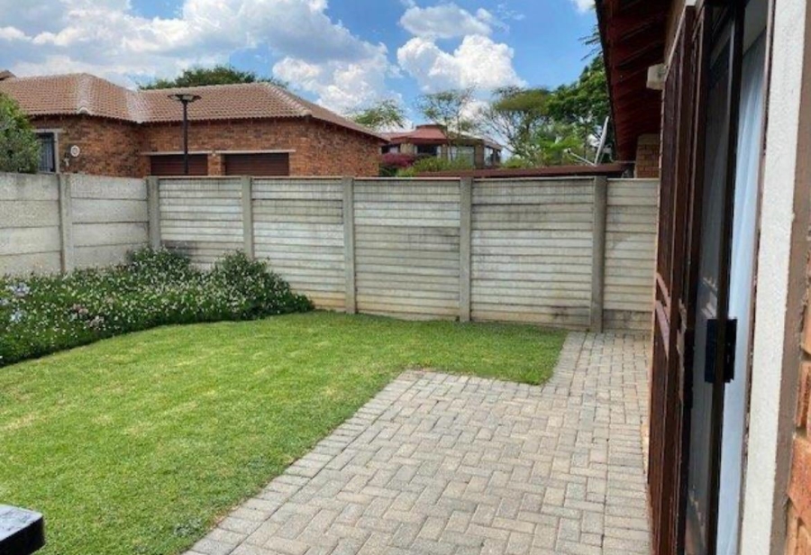 2 Bedroom Property for Sale in Honeydew Ridge Gauteng